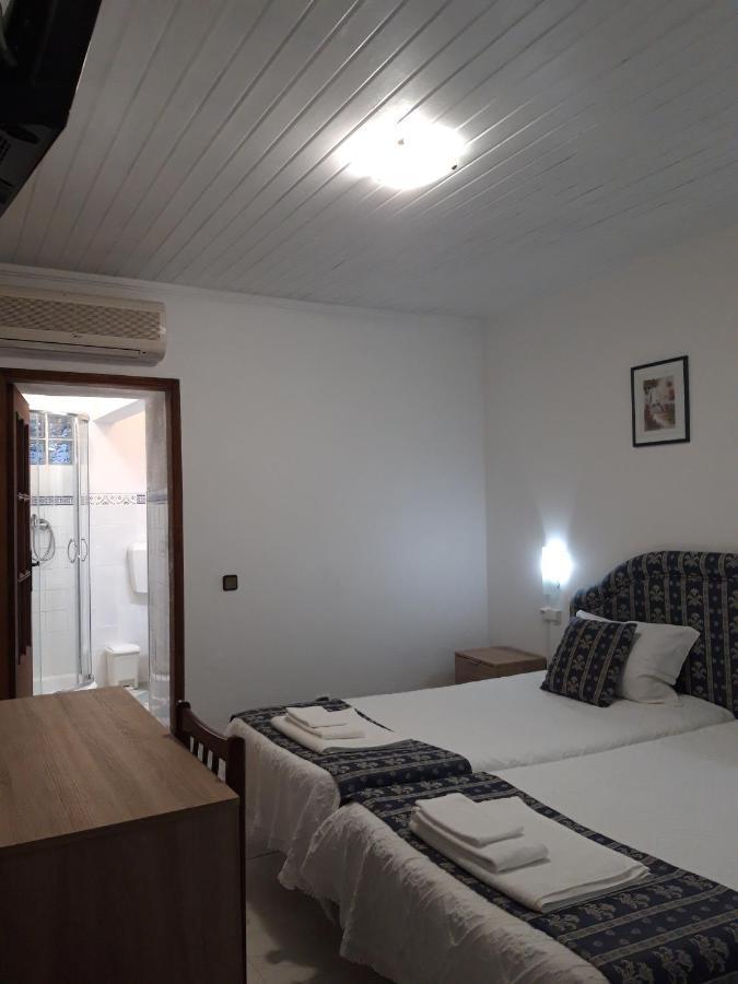 Residencial Antonio Mocisso Guesthouse 엘바스 외부 사진