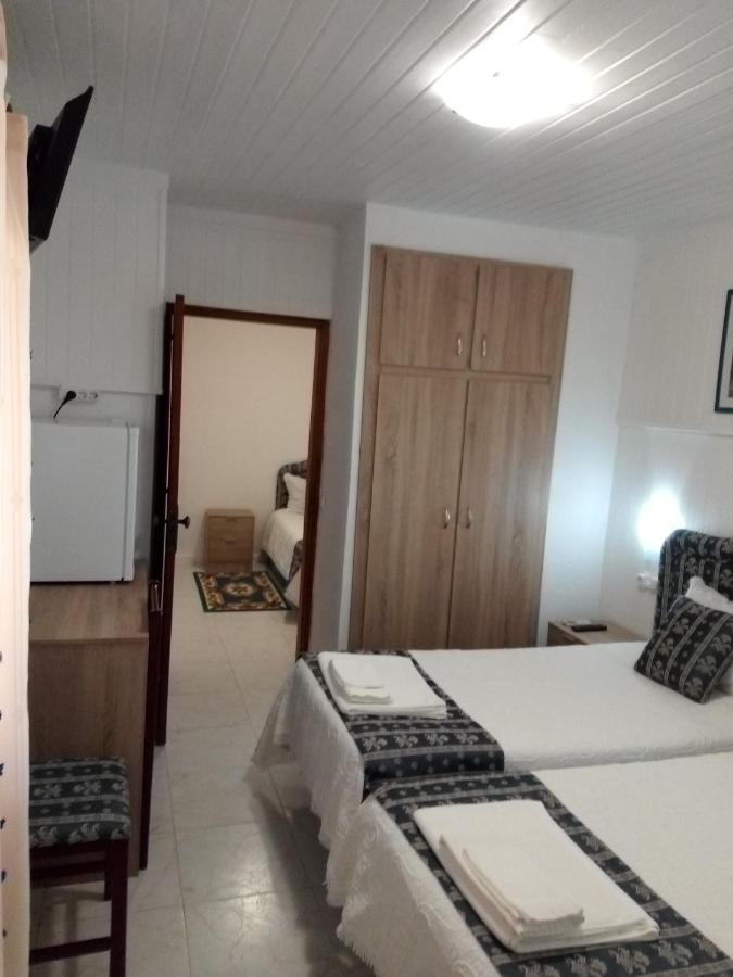 Residencial Antonio Mocisso Guesthouse 엘바스 외부 사진