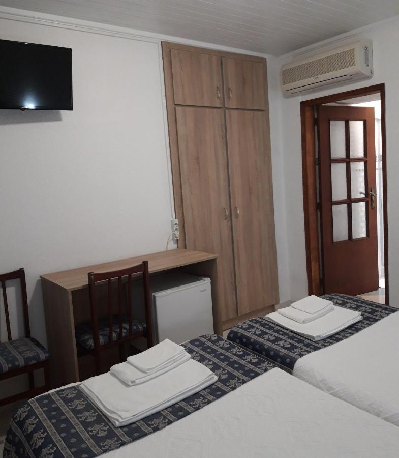 Residencial Antonio Mocisso Guesthouse 엘바스 외부 사진