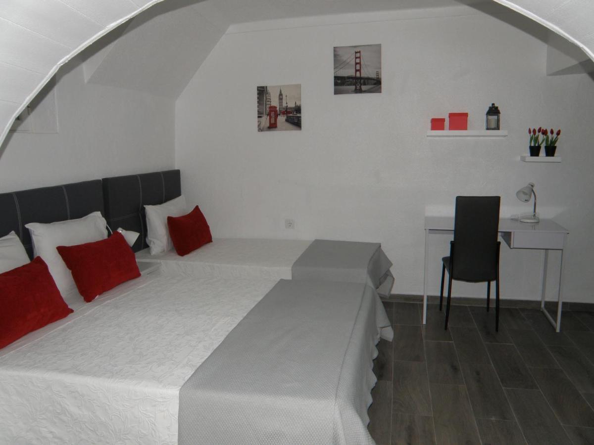 Residencial Antonio Mocisso Guesthouse 엘바스 외부 사진