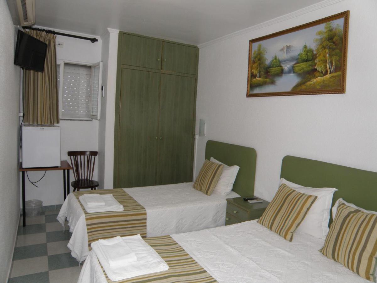 Residencial Antonio Mocisso Guesthouse 엘바스 외부 사진