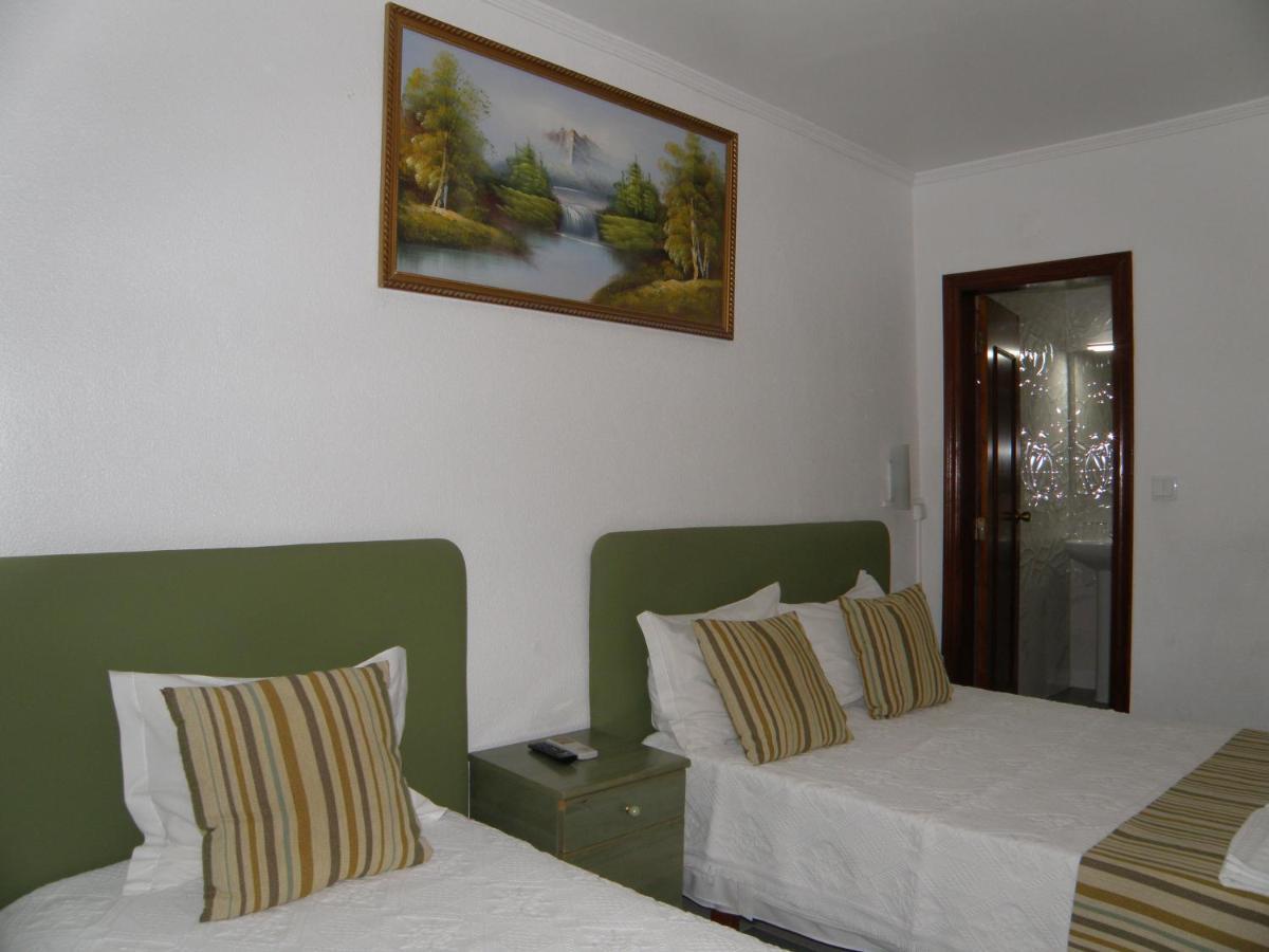Residencial Antonio Mocisso Guesthouse 엘바스 외부 사진
