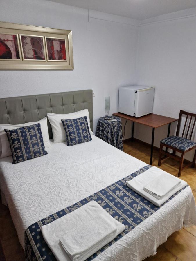 Residencial Antonio Mocisso Guesthouse 엘바스 외부 사진