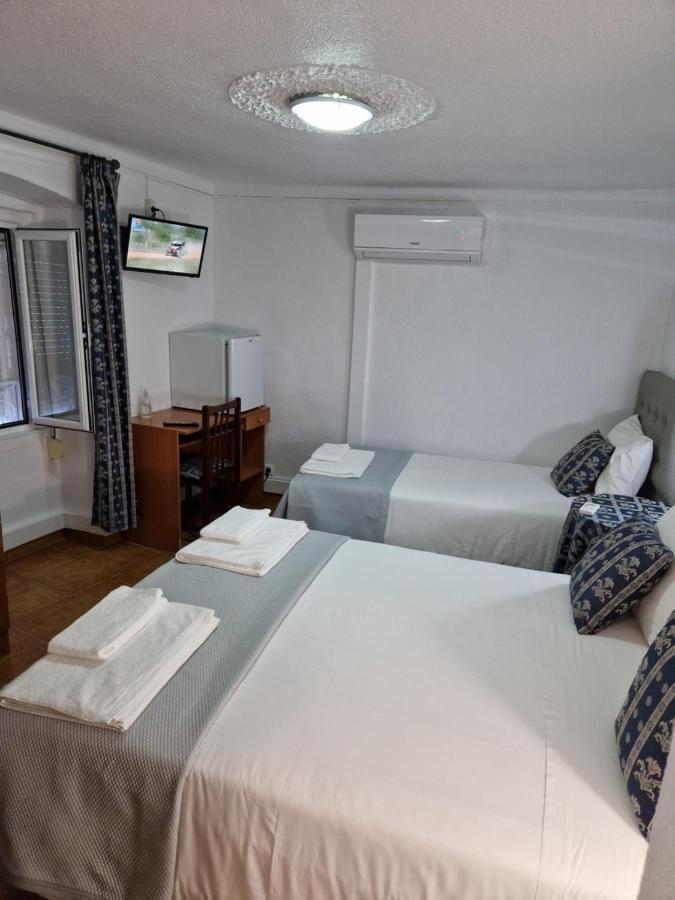 Residencial Antonio Mocisso Guesthouse 엘바스 외부 사진