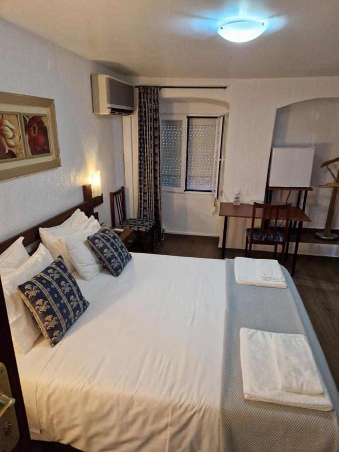 Residencial Antonio Mocisso Guesthouse 엘바스 외부 사진