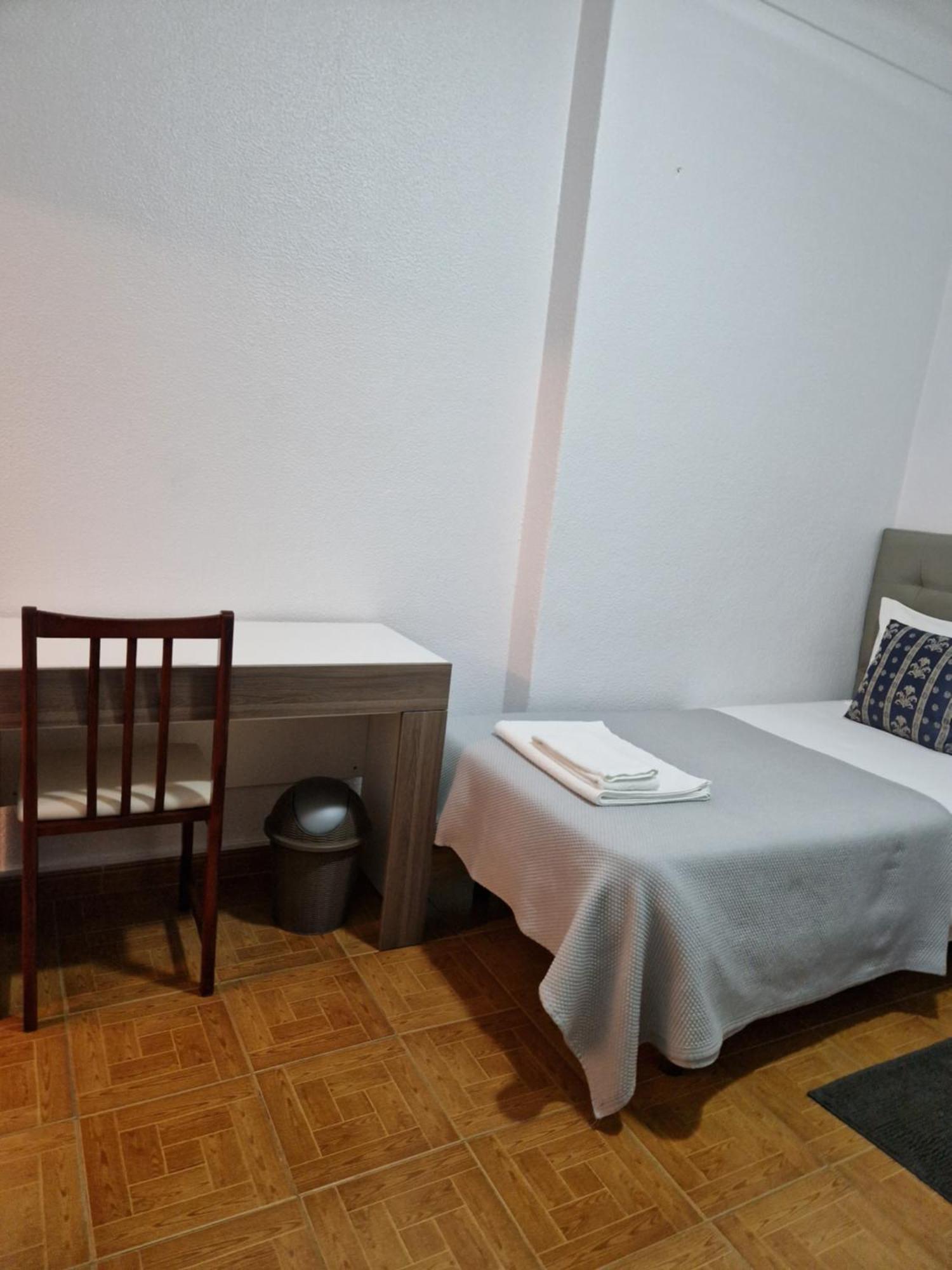 Residencial Antonio Mocisso Guesthouse 엘바스 외부 사진