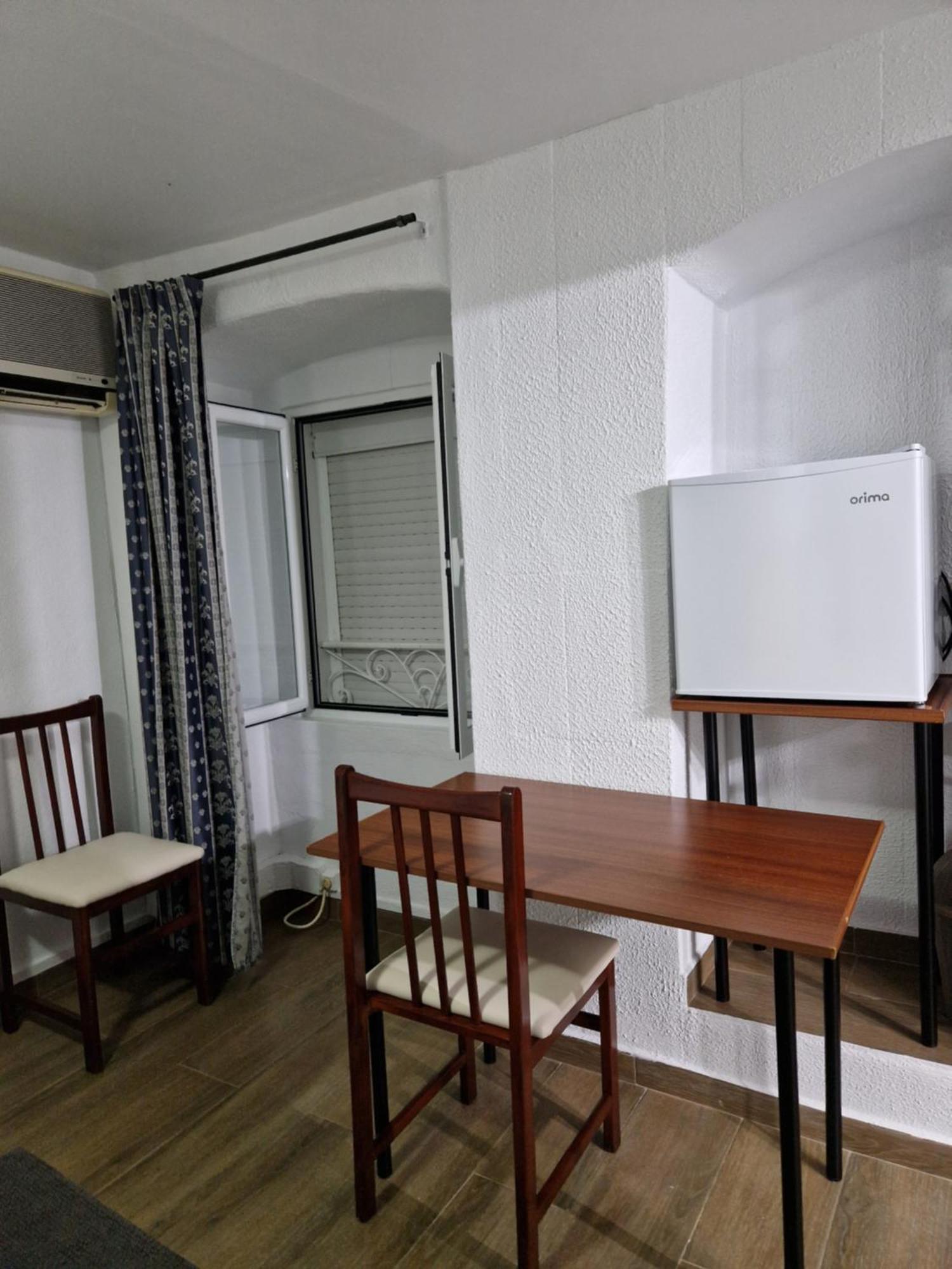 Residencial Antonio Mocisso Guesthouse 엘바스 외부 사진