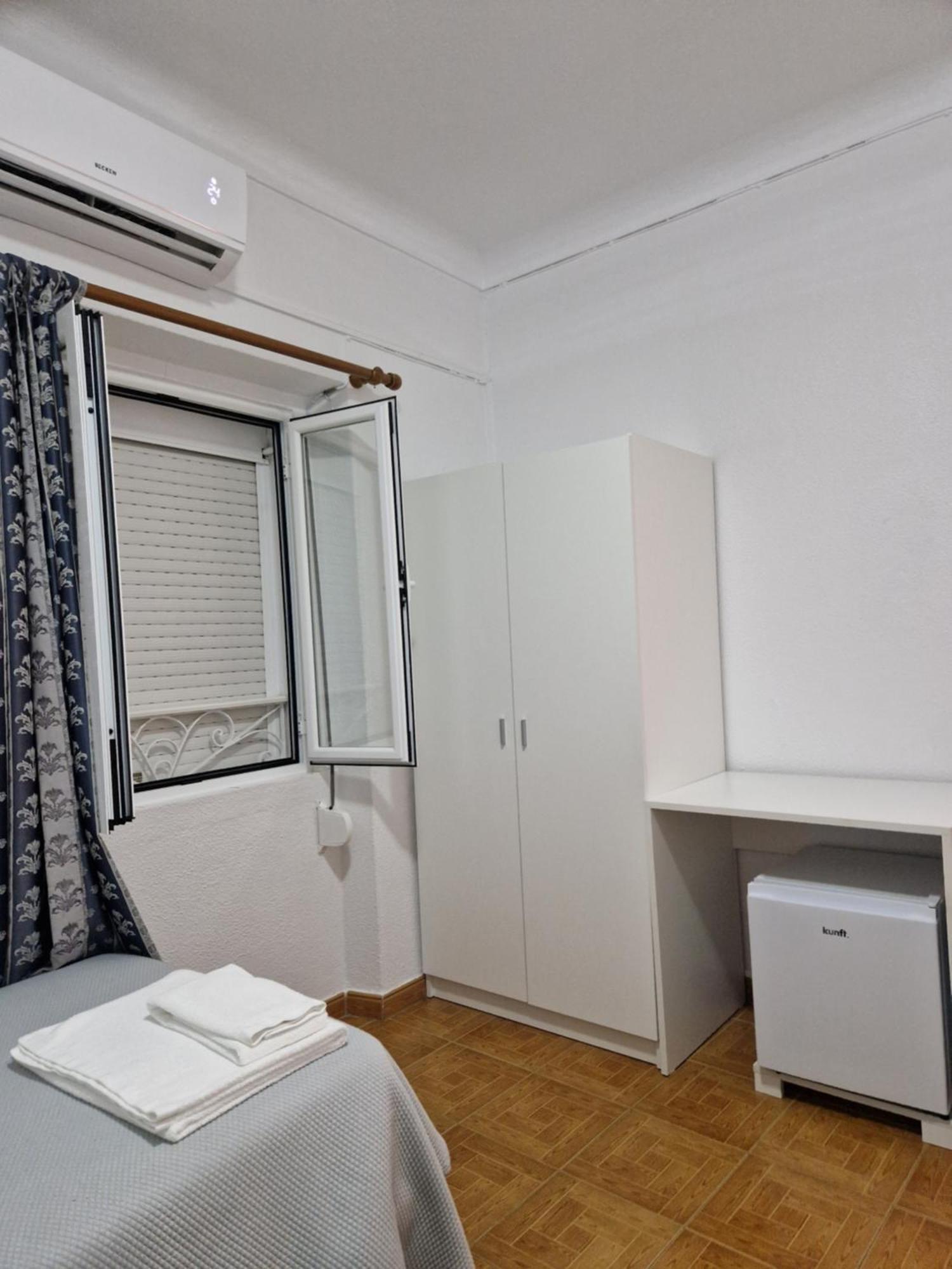 Residencial Antonio Mocisso Guesthouse 엘바스 외부 사진